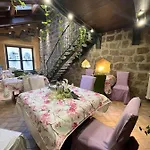 Medieval House 3*