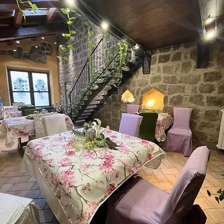 Medieval House 3*