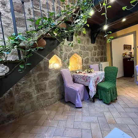 Medieval House B&B 비테르보