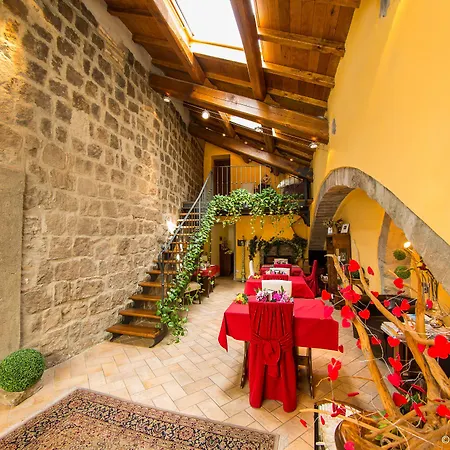 Medieval House Bed and Breakfast 3*