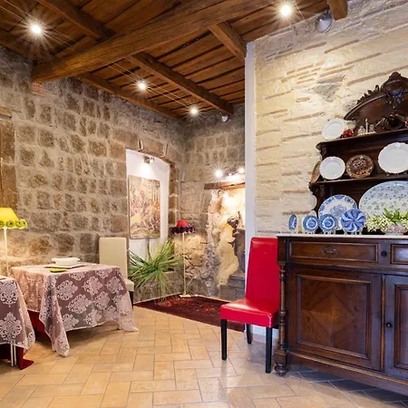 Medieval House Alojamento de Acomodação e Pequeno-almoço Viterbo
