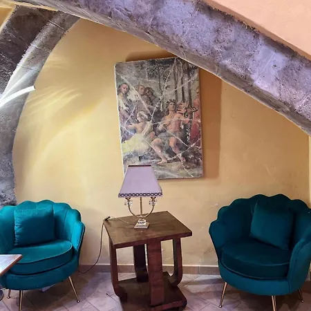 Bed and Breakfast Medieval House