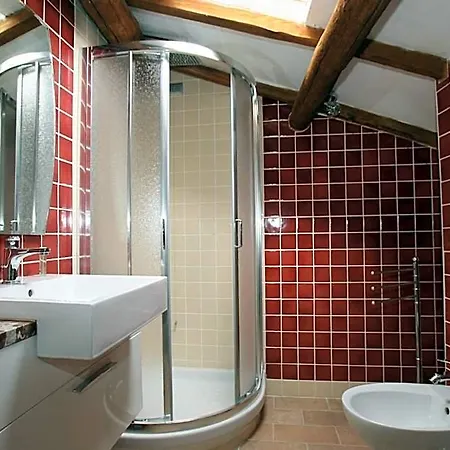 Medieval House B&B 3*