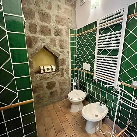 Medieval House Bed and Breakfast 3*