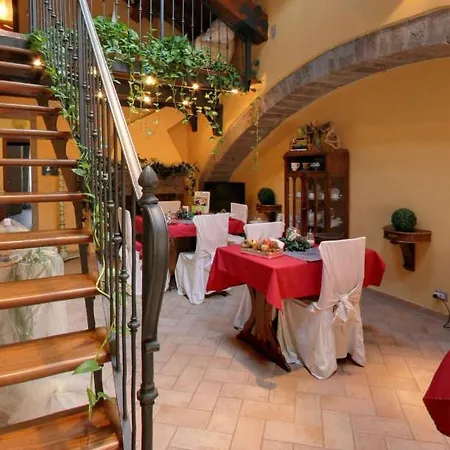 Medieval House Nocleg ze śniadaniem 3*
