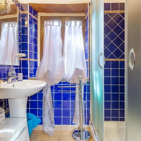 Medieval House Oda ve Kahvaltı 3*