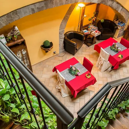 Medieval House Nocleg ze śniadaniem 3*