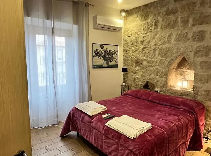 ベッド・アンド・ブレックファスト Medieval House ヴィテルボ