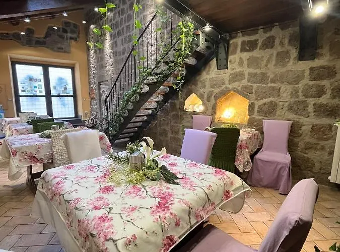 Medieval House 3*