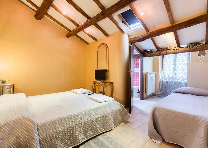 Medieval House Отель типа 